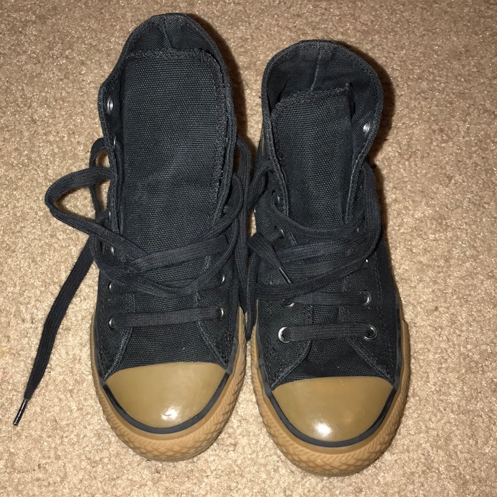 Boys Converse